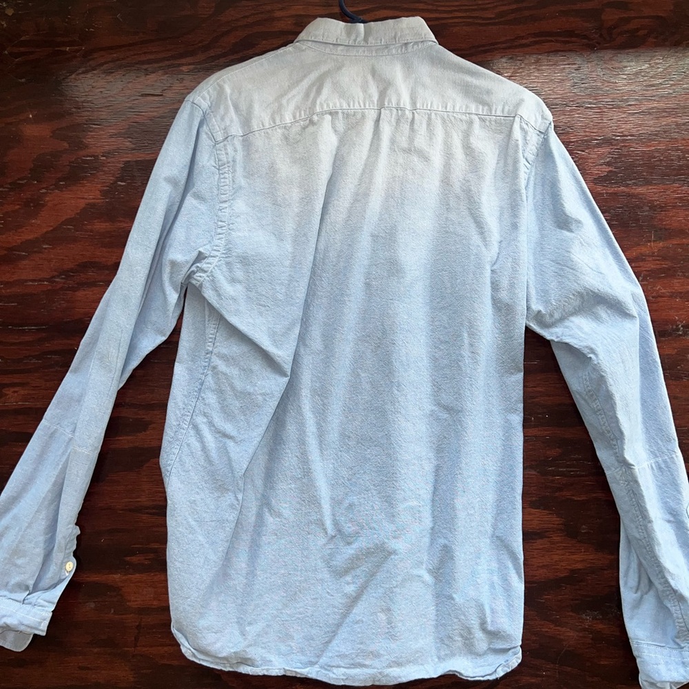 Lightly used Scotch & Soda Dress shirt. Size large. No stains or rips - Picture 3 of 4
